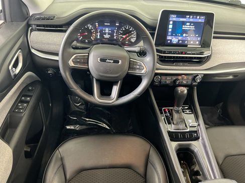 Used 2022 Jeep Compass Latitude w/ Convenience Group image 21