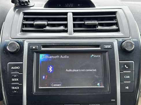 Used 2012 Toyota Camry LE image 15