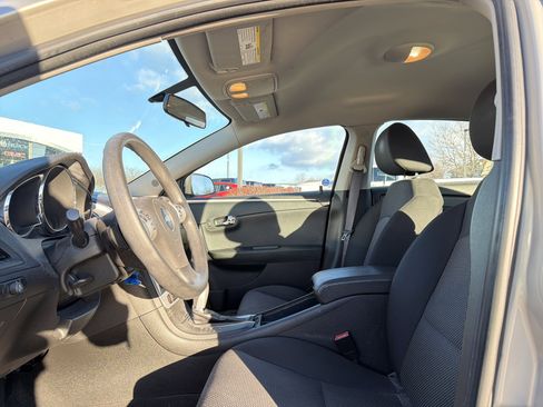 Used 2010 Chevrolet Malibu LT image 12
