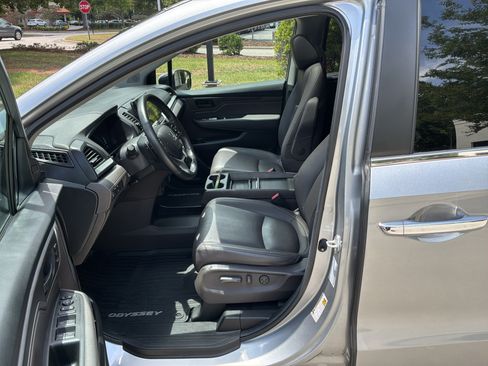 Used 2024 Honda Odyssey EX-L image 16