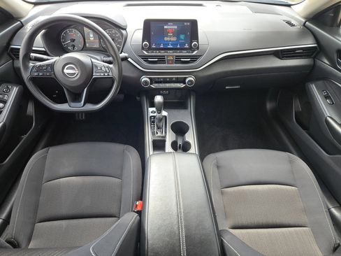 Certified 2025 Nissan Altima 2.5 S FWD image 15