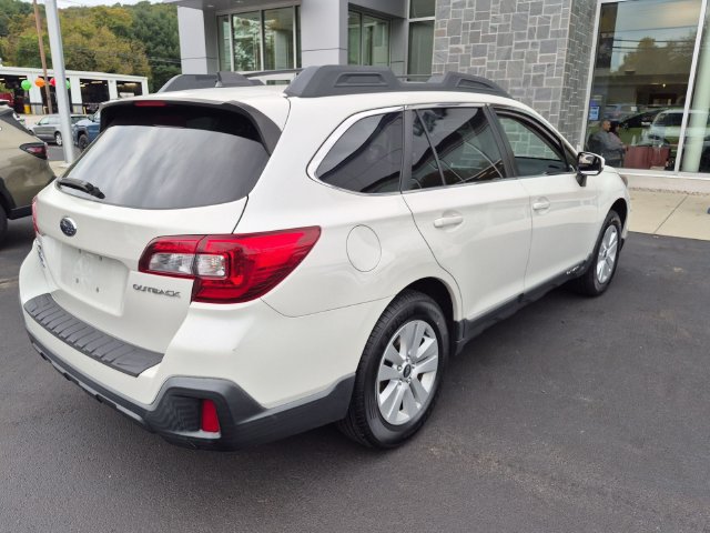 Used 2018 Subaru Outback 2.5i Premium AWD/4WD image 3
