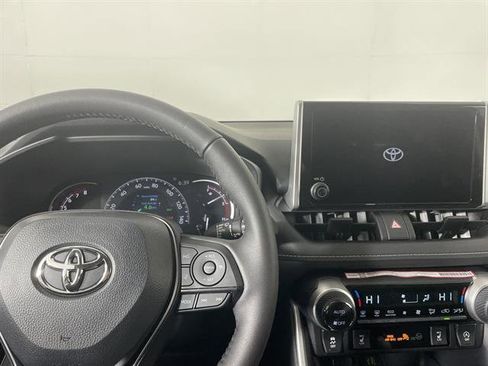 New 2025 Toyota RAV4 XLE image 15