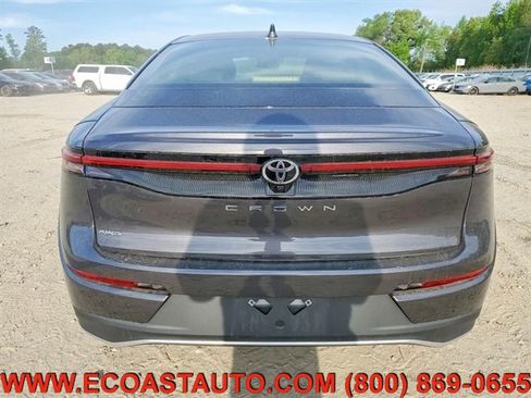 Used 2023 Toyota Crown AWD/4WD image 6