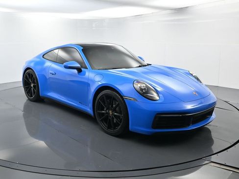Certified 2022 Porsche 911 Carrera w/ Sport Chrono Package image 17