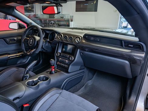 Used 2020 Ford Mustang Shelby GT350 w/ Technology Package image 17