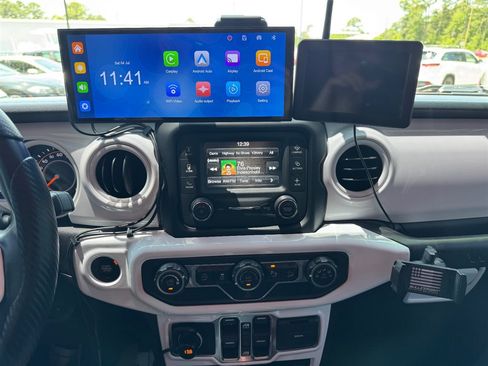 Used 2019 Jeep Wrangler Unlimited Sport S AWD/4WD image 17