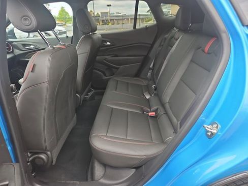 Used 2025 Chevrolet Trax RS w/ Driver Confidence Package FWD image 25