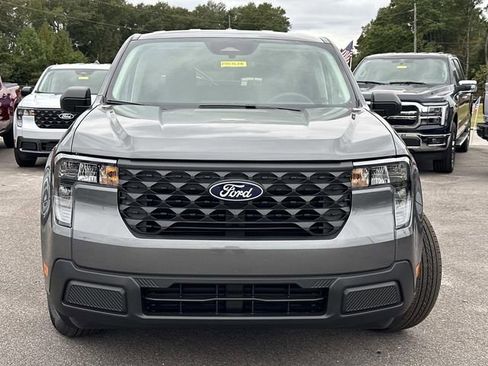 New 2025 Ford Maverick XL image 2