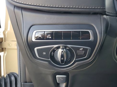 Used 2022 Mercedes-Benz G 550 image 28