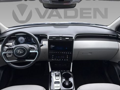 Used 2024 Hyundai Tucson Limited FWD image 2