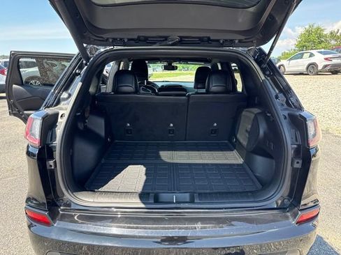 Used 2019 Jeep Cherokee High Altitude AWD/4WD image 24