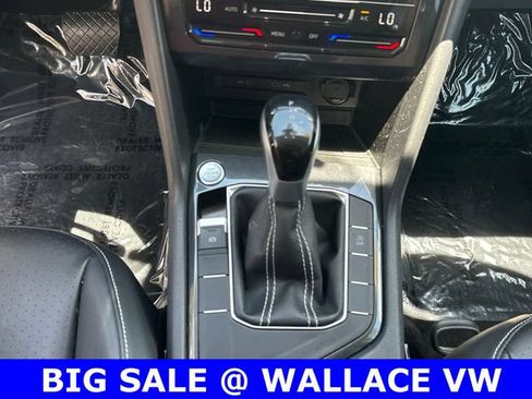 Certified 2023 Volkswagen Tiguan SE FWD image 21