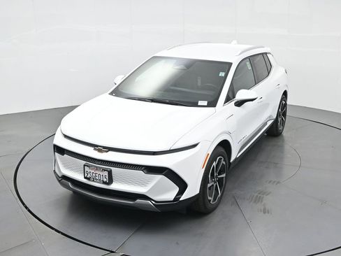 Used 2025 Chevrolet Equinox EV LT w/ Convenience Package image 50