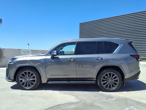 Used 2025 Lexus LX 600 F Sport AWD/4WD image 3