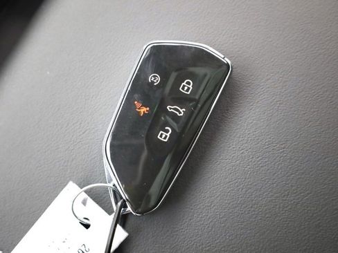 New 2026 Volkswagen Atlas SE image 41