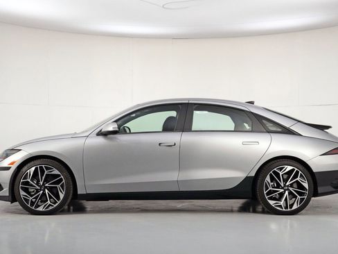 Used 2023 Hyundai Ioniq 6 SEL image 8