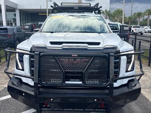 Used 2024 GMC Sierra 2500 AT4 w/ AT4 Premium Plus Package AWD/4WD image 18