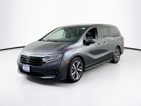 Used 2023 Honda Odyssey Touring image 1