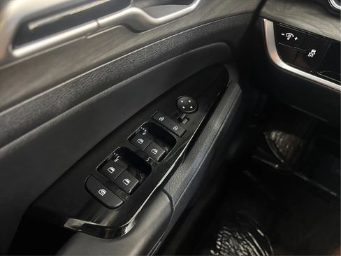 Used 2024 Kia Sportage X-Line AWD/4WD image 40