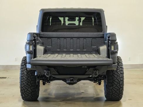 Used 2025 Jeep Gladiator Sport AWD/4WD image 50