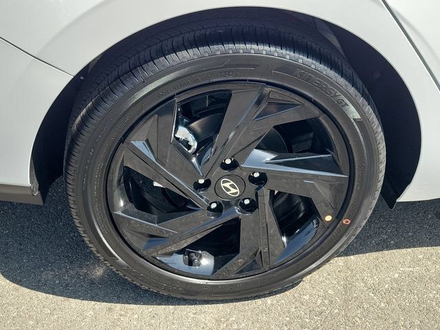 New 2026 Hyundai Elantra SEL Sport FWD image 30