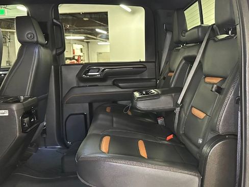 Used 2025 GMC Sierra 2500 AT4 w/ AT4 Premium Plus Package AWD/4WD image 26