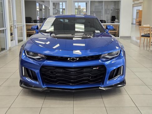 Used 2018 Chevrolet Camaro ZL1 RWD image 2