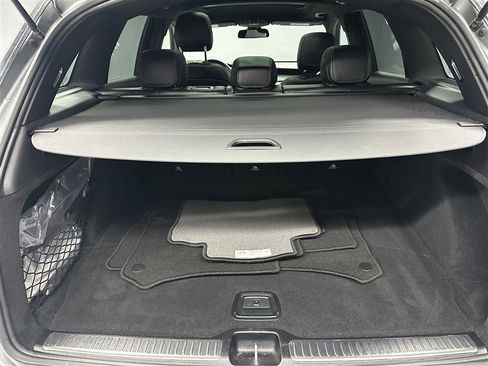 Used 2019 Mercedes-Benz GLC 300 4MATIC w/ AMG Line image 18