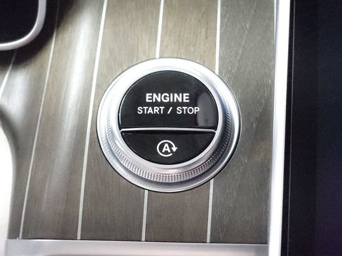 Used 2024 Mercedes-Benz Maybach S 580 4MATIC image 16