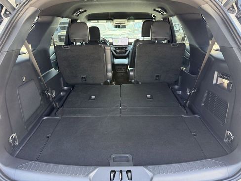 Used 2025 Ford Explorer ST-Line w/ Premium Package RWD image 30