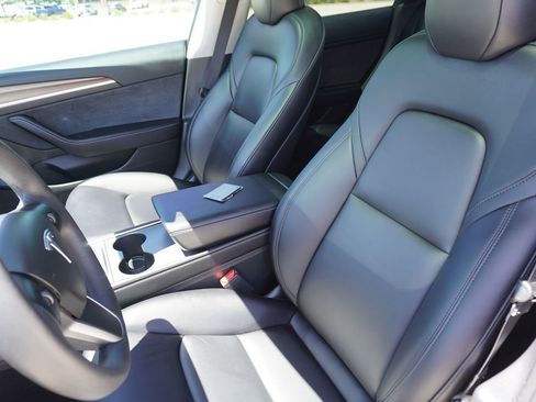 Used 2023 Tesla Model 3 Standard Range RWD image 27