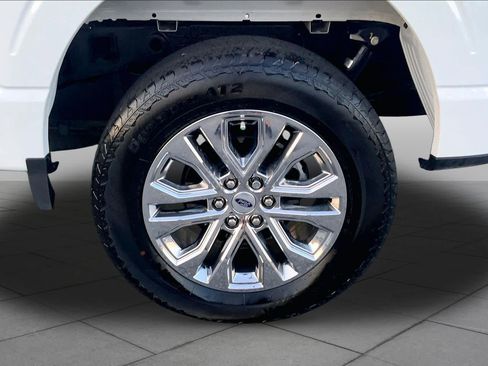 Used 2025 Ford F150 Lariat w/ Equipment Group 501A Mid AWD/4WD image 11