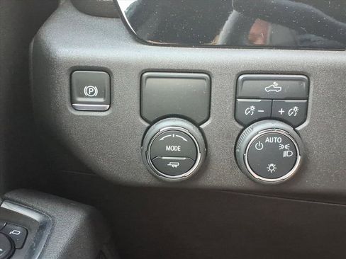 Used 2025 Chevrolet Silverado 1500 LT w/ Texas Edition Plus RWD image 11