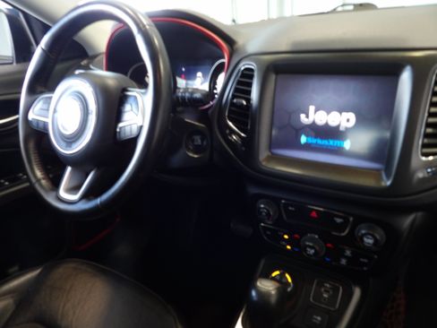 Used 2019 Jeep Compass Trailhawk AWD/4WD image 22