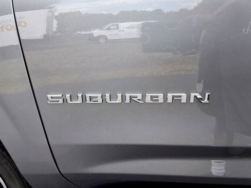 New 2026 Chevrolet Suburban High Country AWD/4WD image 12