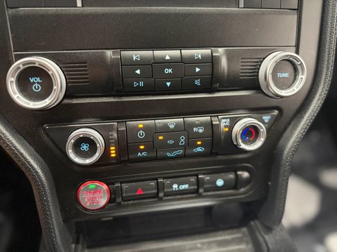 Used 2020 Ford Mustang GT RWD image 24