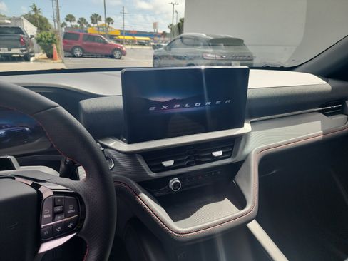 New 2026 Ford Explorer ST-Line w/ ST-Line Street Pack image 33