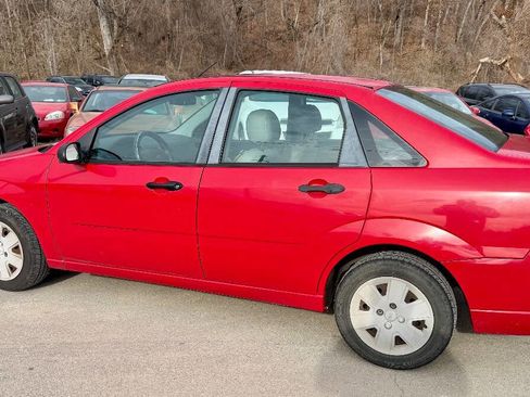 Used 2007 Ford Focus SE image 3