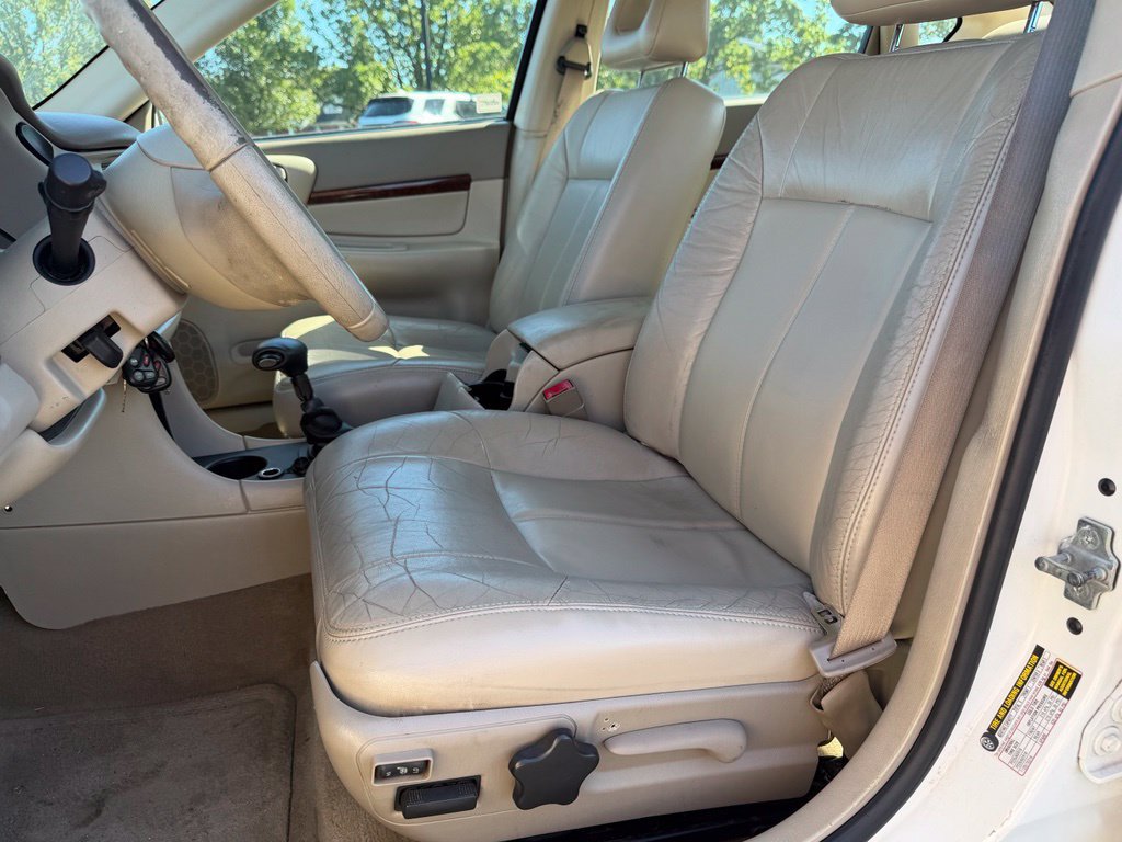 Used 2005 Chevrolet Impala LS w/ Sun And Sound Package FWD image 8