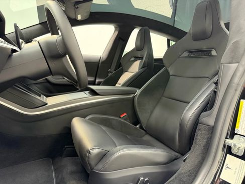 Used 2024 Tesla Model S Plaid image 15