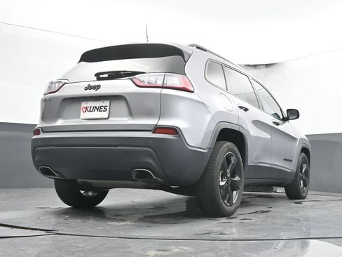 Used 2019 Jeep Cherokee Latitude Plus FWD image 22
