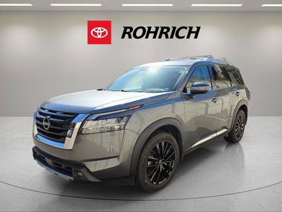 Used 2022 Nissan Pathfinder Platinum w/ Cargo Package