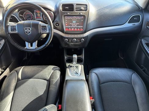 Used 2019 Dodge Journey Crossroad FWD image 12