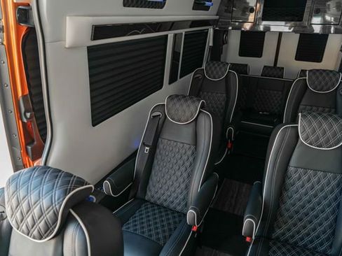 Used 2024 Mercedes-Benz Sprinter 3500 image 29