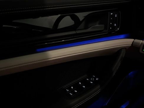 Certified 2026 Porsche Panamera 4 AWD/4WD image 9