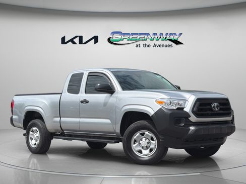 Used 2023 Toyota Tacoma SR RWD image 1