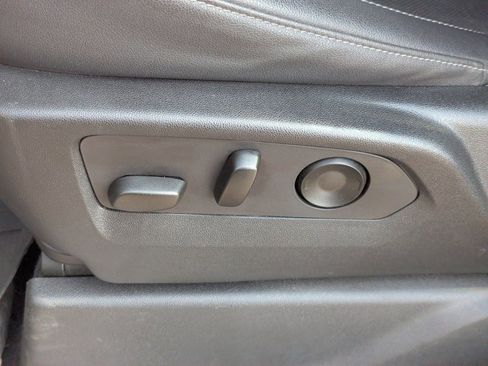 Used 2023 Chevrolet Silverado 1500 LTZ image 24