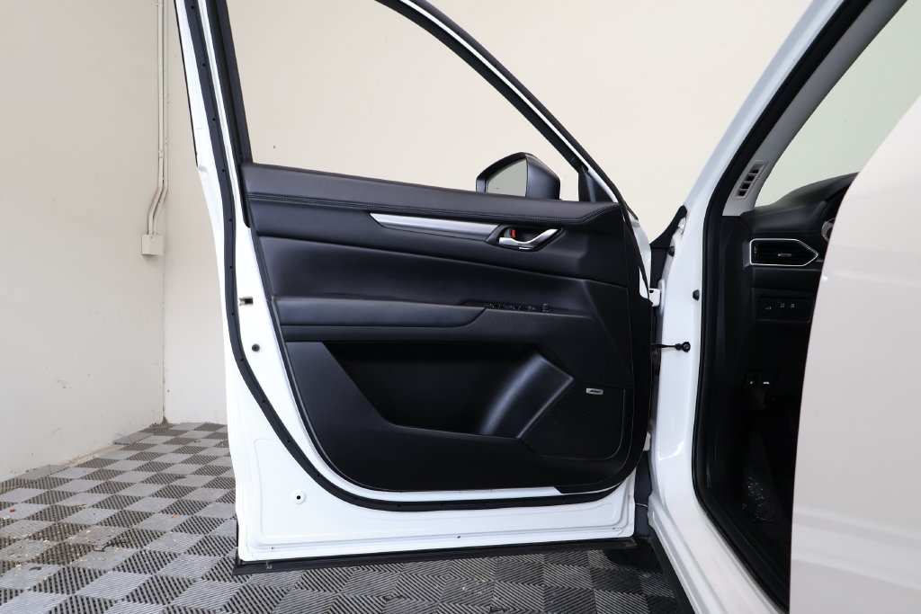 Used 2021 MAZDA CX-5 Touring FWD image 15