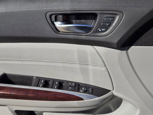 Used 2017 Acura TLX w/ Technology Package image 27